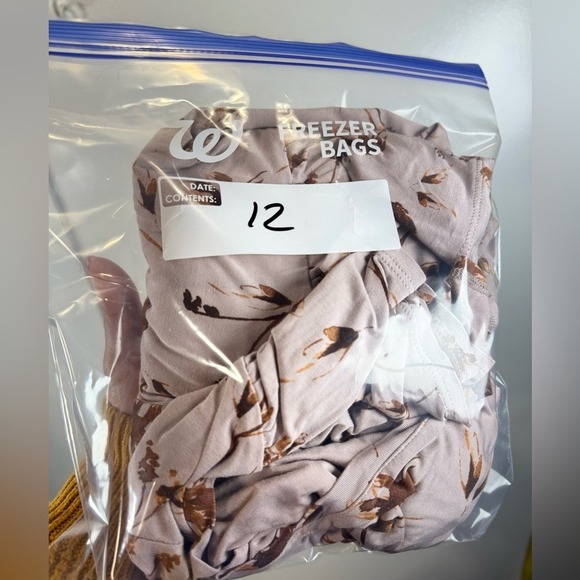 LOGO Lori Goldstein Women's Floral Print V-Neck Ruffle Hem 3/4 Sleeve Top - Picture 6 of 11